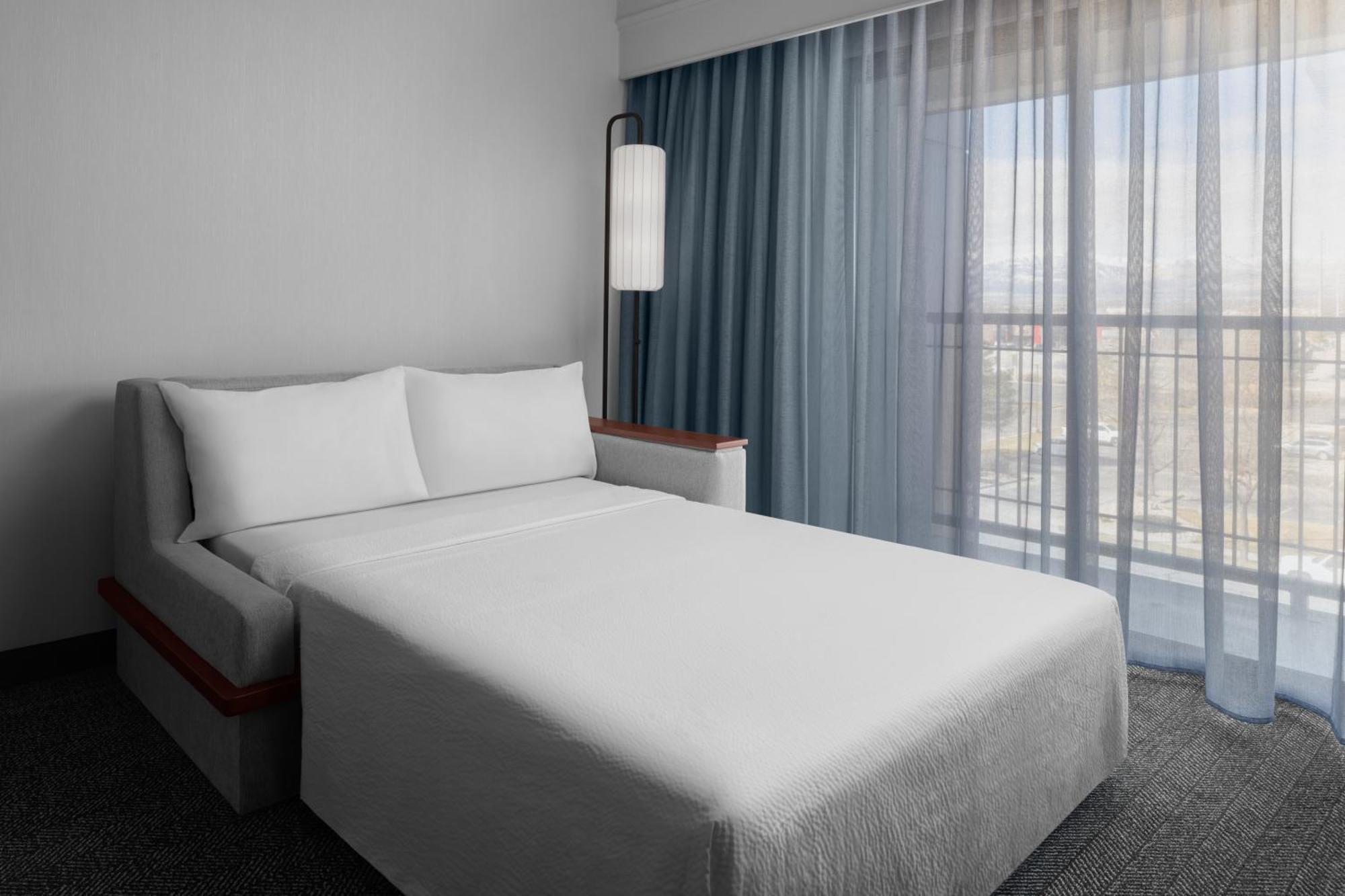 Courtyard By Marriott Salt Lake City Sandy Ngoại thất bức ảnh